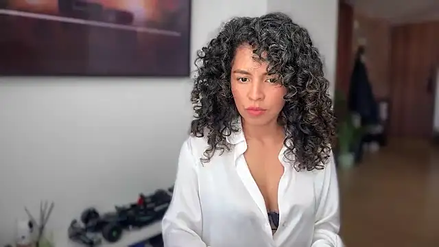 Snapshot of illaroom chatting on 11-25-25, 08:09 illaroom online show from 11-25-25, 08:09