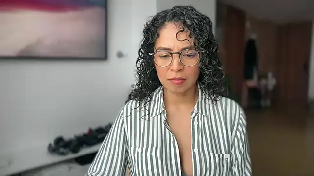 Snapshot of illaroom chatting on 02-03-26, 07:52 illaroom online show from 02-03-26, 07:52