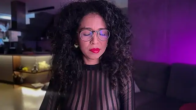 Snapshot of illaroom chatting on 02-10-26, 09:19 illaroom online show from 02-10-26, 09:19