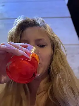 AnastasiaAniess online show from 04-18-26, 07:58