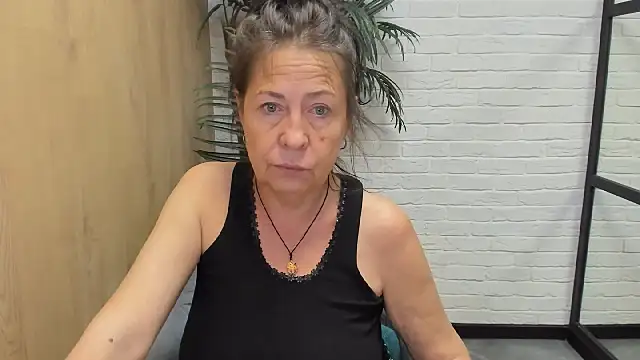 LindaPassionate online show from 09-12-25, 05:18