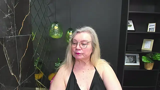 Snapshot of NataliMellow chatting on 02-01-25, 04:11 NataliMellow online show from 02-01-25, 04:11