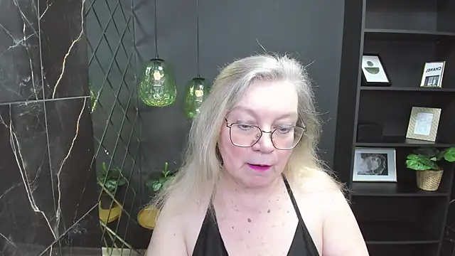 Snapshot of NataliMellow chatting on 02-11-25, 01:09 NataliMellow online show from 02-11-25, 01:09