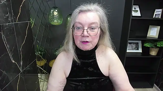 Snapshot of NataliMellow chatting on 02-26-25, 01:08 NataliMellow online show from 02-26-25, 01:08