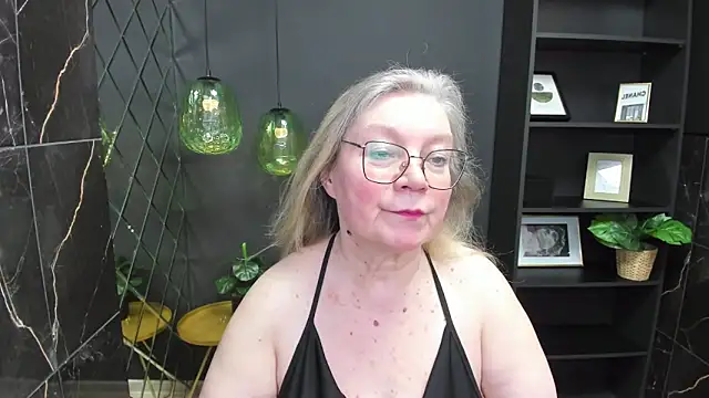 Snapshot of NataliMellow chatting on 03-20-25, 01:15 NataliMellow online show from 03-20-25, 01:15