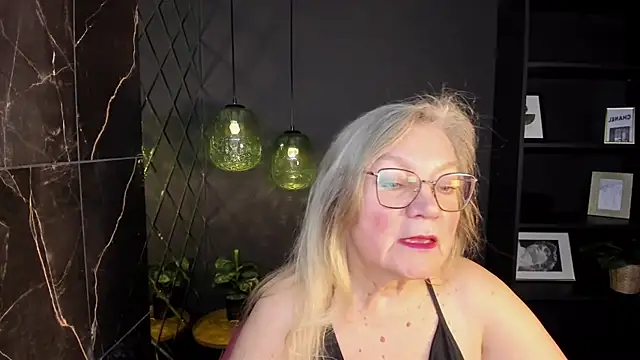 Snapshot of NataliMellow chatting on 01-05-26, 05:27 NataliMellow online show from 01-05-26, 05:27