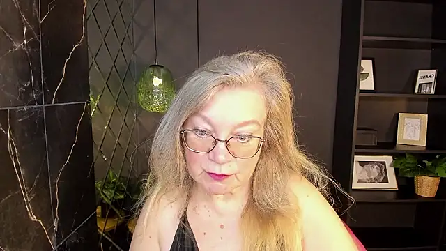 Snapshot of NataliMellow chatting on 01-09-26, 01:03 NataliMellow online show from 01-09-26, 01:03