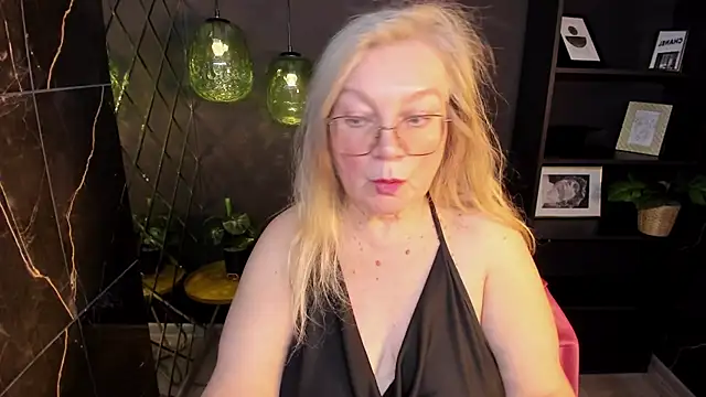 Snapshot of NataliMellow chatting on 01-31-26, 07:11 NataliMellow online show from 01-31-26, 07:11