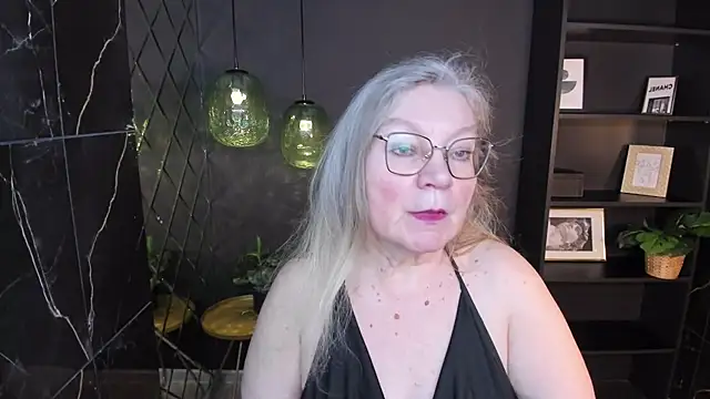 Snapshot of NataliMellow chatting on 02-11-26, 01:16 NataliMellow online show from 02-11-26, 01:16