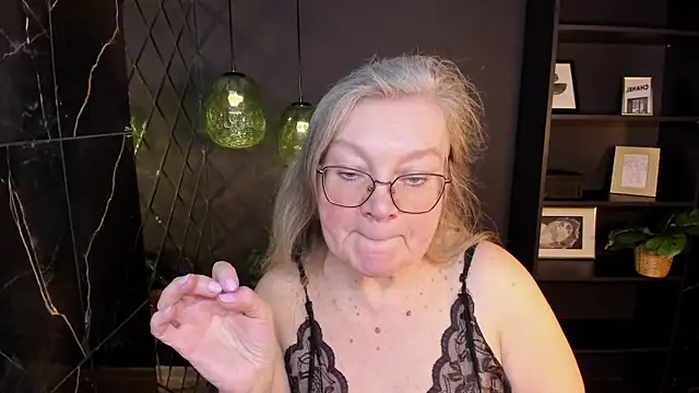 Snapshot of NataliMellow chatting on 02-14-26, 01:08 NataliMellow online show from 02-14-26, 01:08