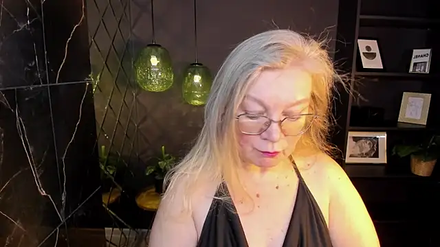 Snapshot of NataliMellow chatting on 02-21-26, 01:23 NataliMellow online show from 02-21-26, 01:23