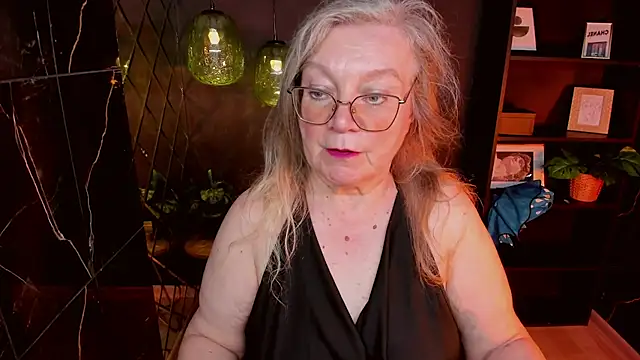 Snapshot of NataliMellow chatting on 06-24-26, 01:21 NataliMellow online show from 06-24-26, 01:21
