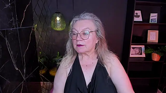 Snapshot of NataliMellow chatting on 07-04-26, 01:17 NataliMellow online show from 07-04-26, 01:17