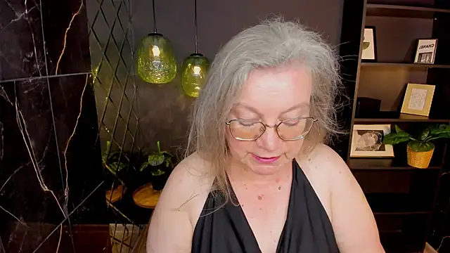 Snapshot of NataliMellow chatting on 07-19-26, 01:15 NataliMellow online show from 07-19-26, 01:15