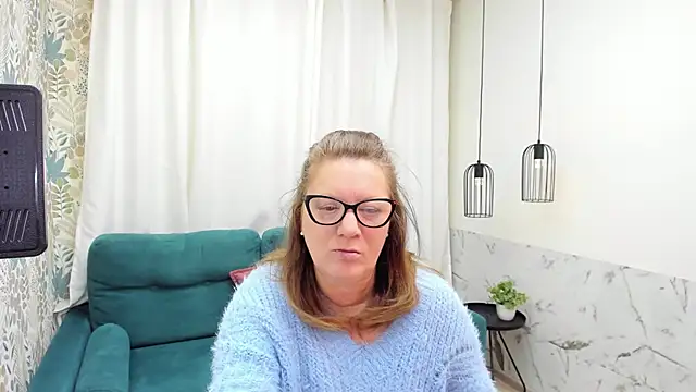 LeaPure online show from 02-21-26, 05:08