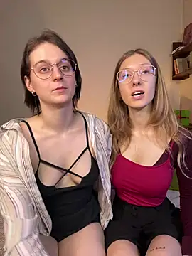 Snapshot of Jitoon_Exe chatting on 12-20-24, 04:57 Jitoon Exe online show from 12-20-24, 04:57