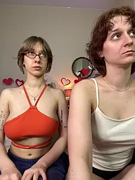 Snapshot of Jitoon_Exe chatting on 02-12-26, 08:37 Jitoon Exe online show from 02-12-26, 08:37