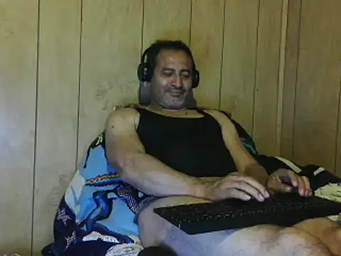 dantehot2020 online show from 12-31-24, 01:57