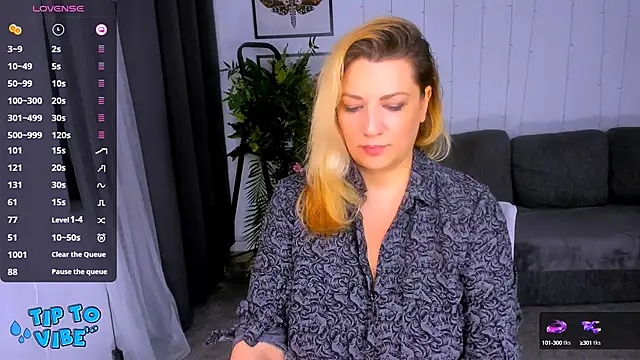 Snapshot of JillSpacey chatting on 01-25-25, 02:15 JillSpacey online show from 01-25-25, 02:15