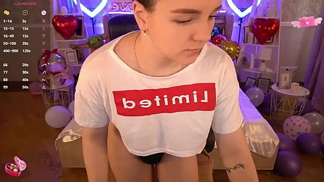 FoxyShy online show from 02-19-25, 12:55