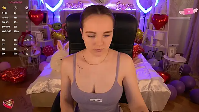 FoxyShy online show from 02-20-25, 12:47