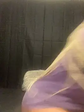 Snapshot of Rakiyahcharms chatting on 12-08-24, 01:58 Rakiyahcharms online show from 12-08-24, 01:58