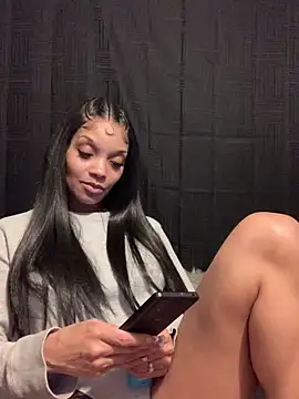 Snapshot of Rakiyahcharms chatting on 03-07-25, 01:20 Rakiyahcharms online show from 03-07-25, 01:20