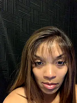 Snapshot of Rakiyahcharms chatting on 09-22-25, 06:32 Rakiyahcharms online show from 09-22-25, 06:32