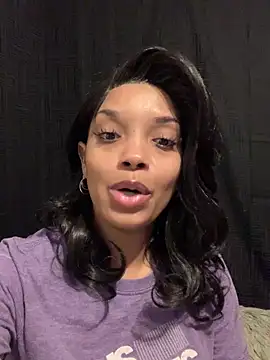 Snapshot of Rakiyahcharms chatting on 10-05-25, 03:43 Rakiyahcharms online show from 10-05-25, 03:43