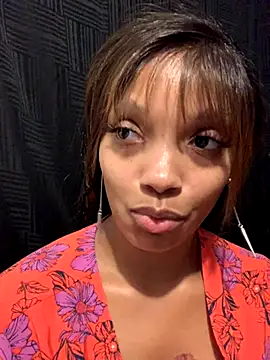 Snapshot of Rakiyahcharms chatting on 10-14-25, 10:10 Rakiyahcharms online show from 10-14-25, 10:10