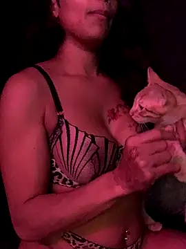 Snapshot of Rakiyahcharms chatting on 10-24-25, 09:33 Rakiyahcharms online show from 10-24-25, 09:33