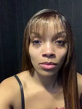 Snapshot of Rakiyahcharms chatting on 02-14-26, 07:16 Rakiyahcharms online show from 02-14-26, 07:16