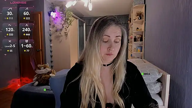 Snapshot of SweetLanna chatting on 12-23-24, 02:56 SweetLanna online show from 12-23-24, 02:56