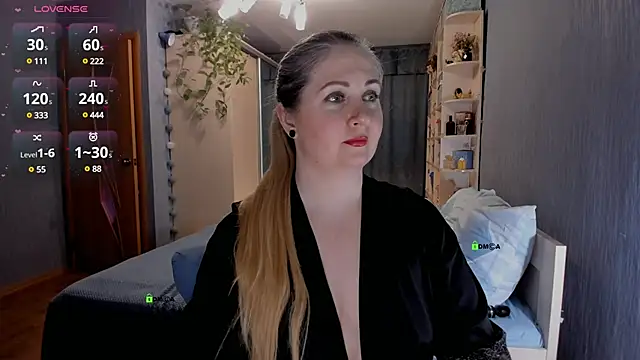 Snapshot of SweetLanna chatting on 01-07-25, 04:29 SweetLanna online show from 01-07-25, 04:29