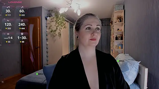 Snapshot of SweetLanna chatting on 01-07-25, 07:31 SweetLanna online show from 01-07-25, 07:31