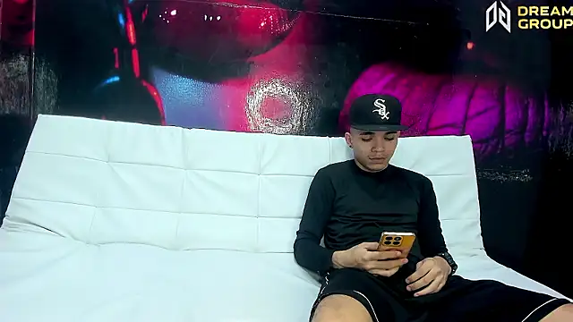 AmazingPartys online show from 02-05-26, 07:40