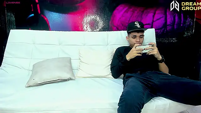 AmazingPartys online show from 04-06-26, 07:37