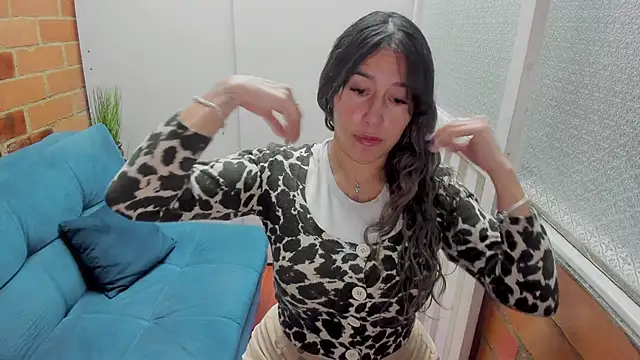 Penelope47 online show from 10-18-25, 06:52