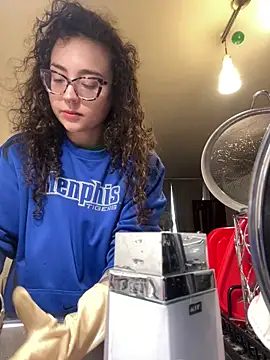 Snapshot of ladyturtle chatting on 04-03-26, 08:56 ladyturtle online show from 04-03-26, 08:56