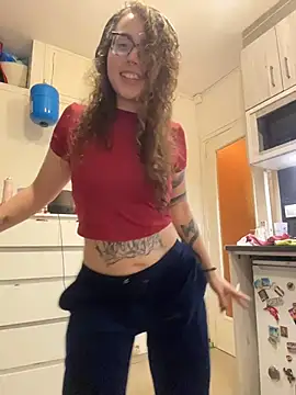 Snapshot of ladyturtle chatting on 04-04-26, 12:20 ladyturtle online show from 04-04-26, 12:20