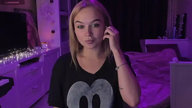 Snapshot of MaryDreaminess chatting on 03-11-25, 07:36 MaryDreaminess online show from 03-11-25, 07:36