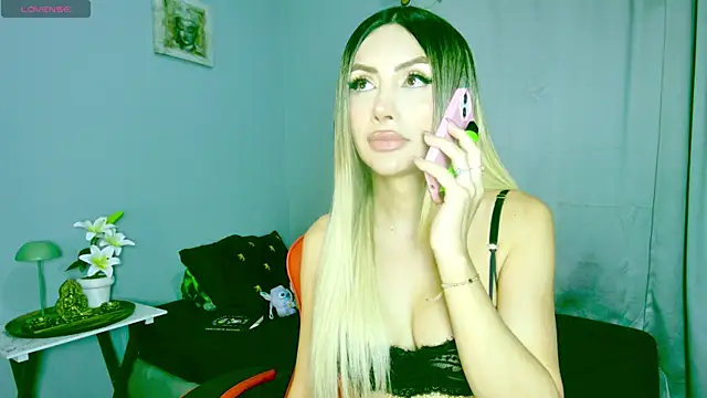 ale lovee online show from 07-23-26, 02:42