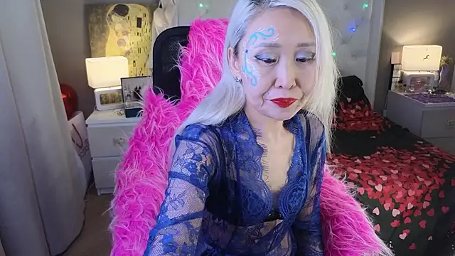 Snapshot of RoxalanaStar chatting on 02-27-26, 08:09 RoxalanaStar online show from 02-27-26, 08:09