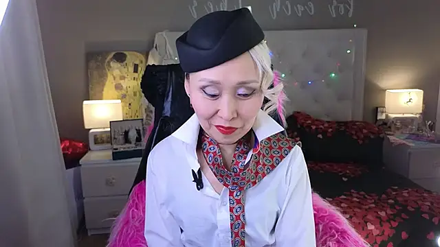 RoxalanaStar online show from 03-25-26, 08:15