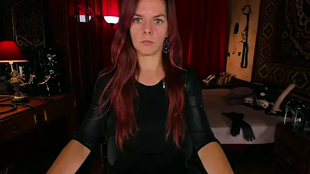 Snapshot of MargoTigress chatting on 10-24-25, 09:28 MargoTigress online show from 10-24-25, 09:28