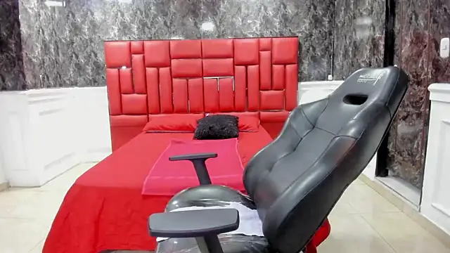 Imyourdirtymilf online show from 10-08-25, 07:55