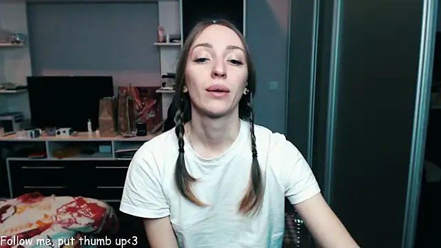 Natalimeowks online show from 12-30-24, 09:48