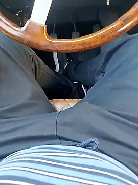 Snapshot of sarpe4 chatting on 10-19-25, 06:58 sarpe4 online show from 10-19-25, 06:58