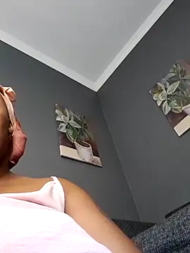 SWEETDOLLY29XX online show from 02-05-26, 12:21