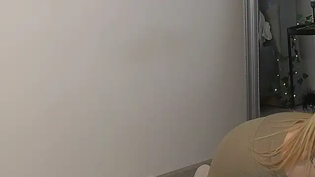 JuliaJuliette online show from 02-09-25, 08:45